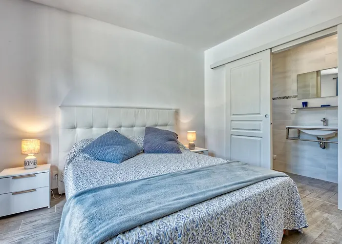 Les Alyzes By Interhome Vensac